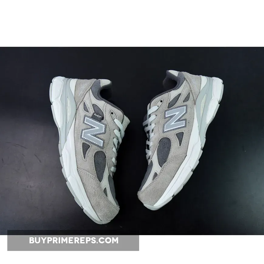 Levi’s x New Balance 990v3 Elephant Skin