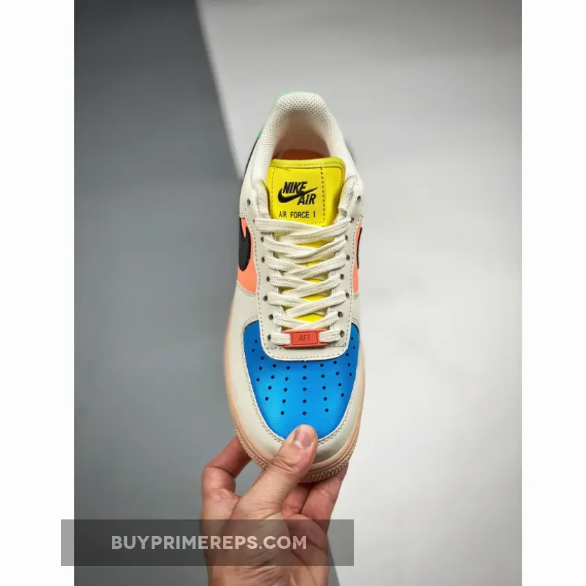 Nike Air Force 1 Low 