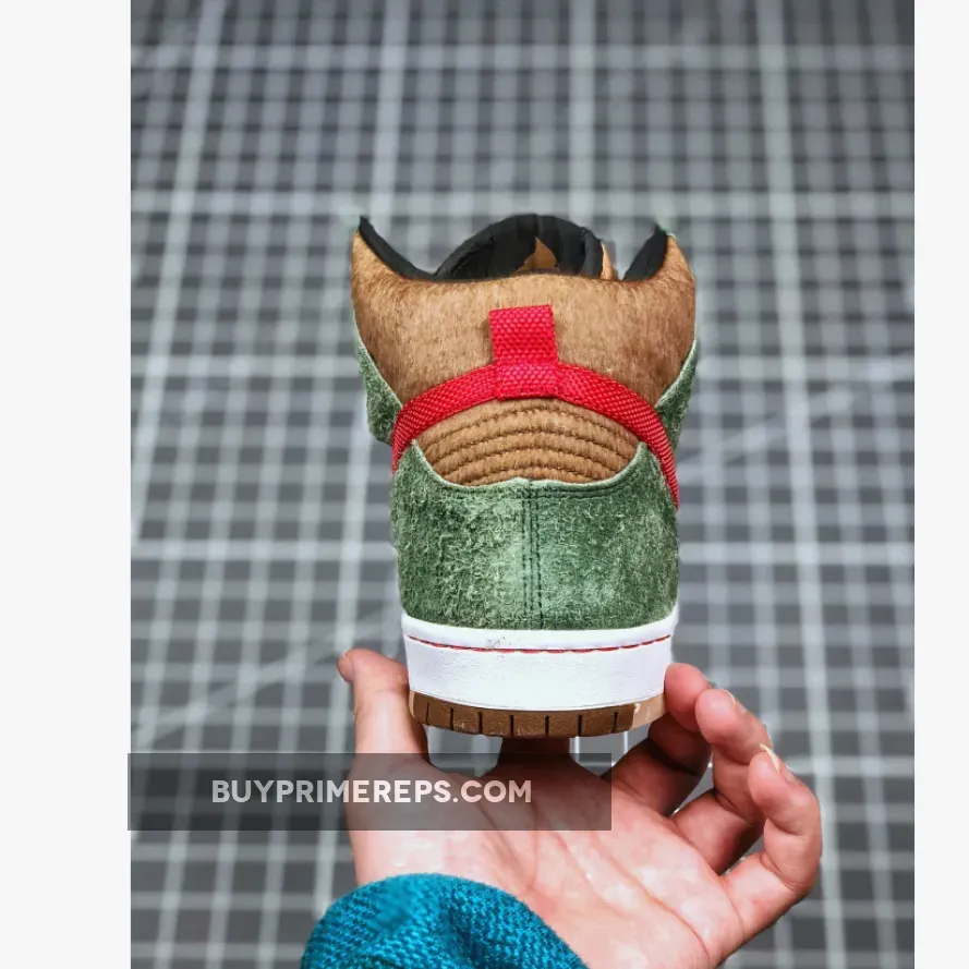 Nike SB Dunk High "Dog Walker" Multicolor Nike SB Dunk High "Dog Walker" Multicolor