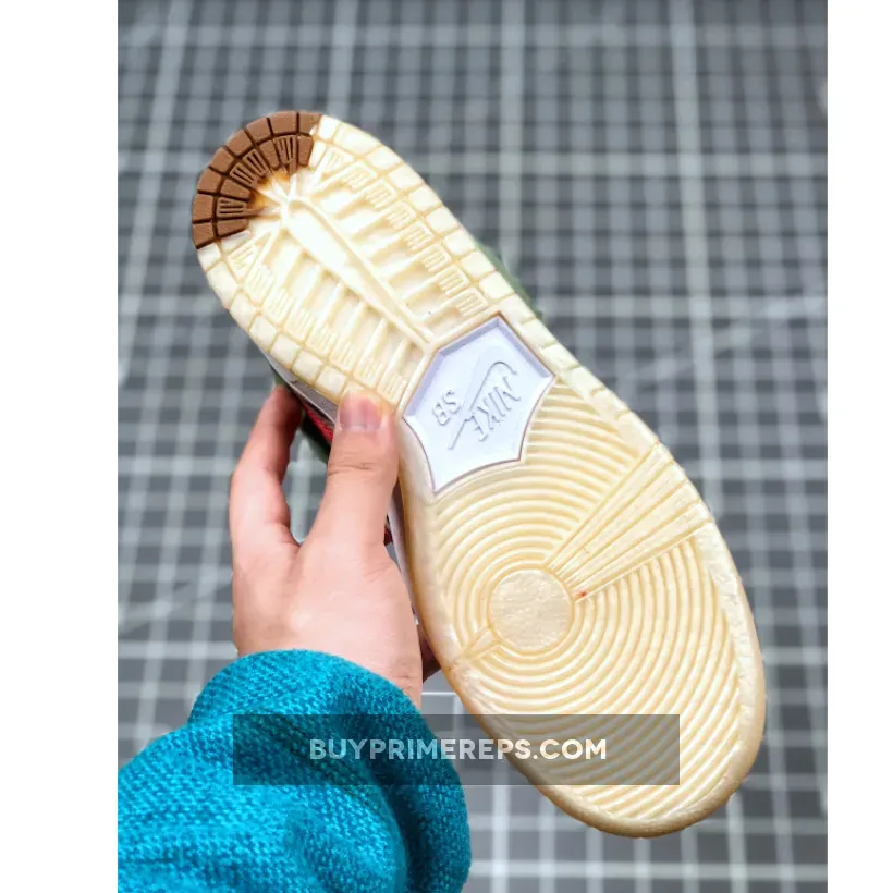 Nike SB Dunk High "Dog Walker" Multicolor Nike SB Dunk High "Dog Walker" Multicolor