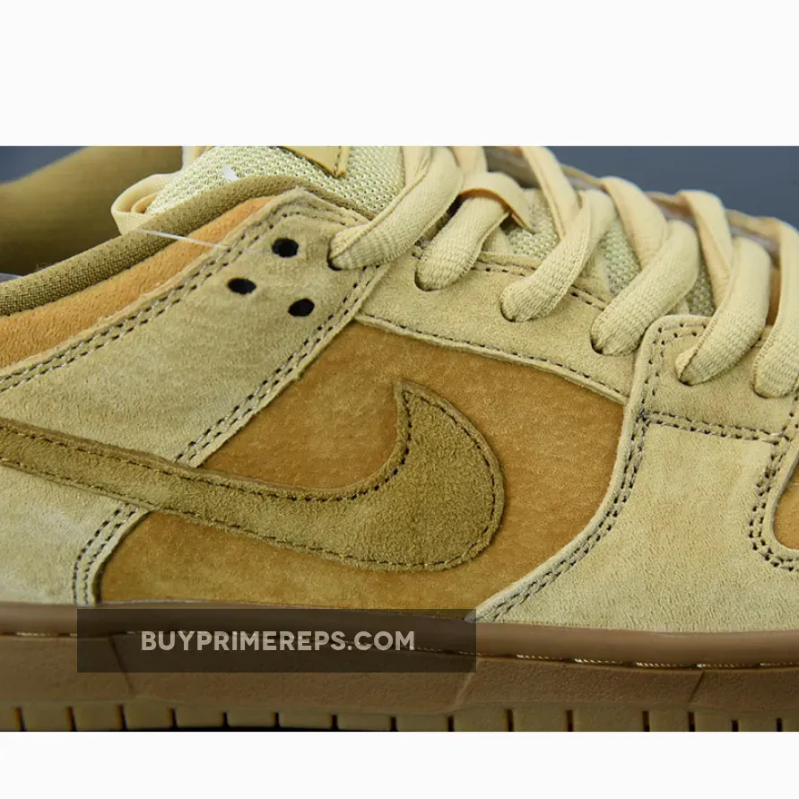 Nike SB Dunk Low 